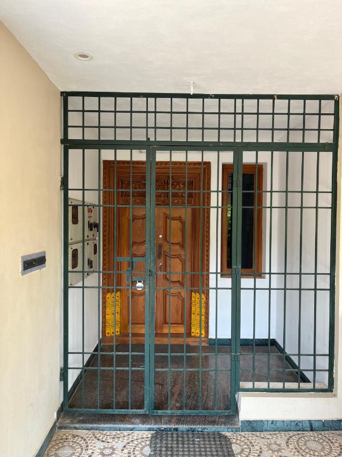 Tulip Villa 3Bhk 2Bhk And 1Bhk Located Near Chunnambar Boat House And Paradise Beach Purnankuppam Exterior photo